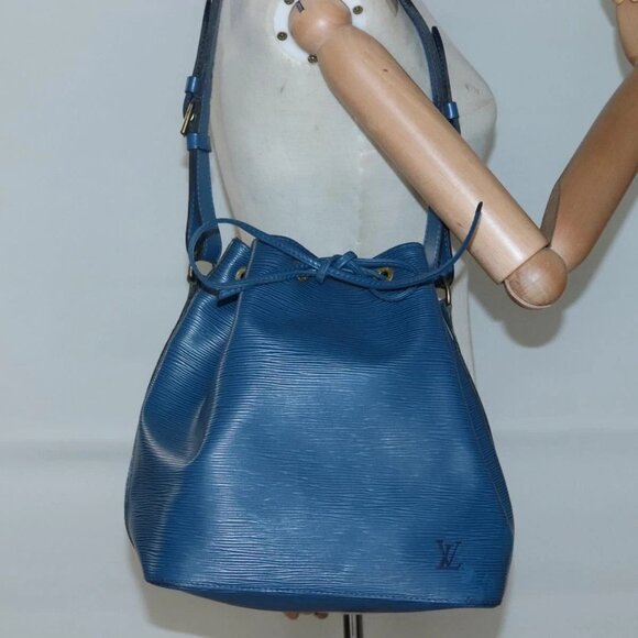 LOUIS VUITTON Epi Petit Noe Shoulder Bag Blue M44105 LV Auth 128706 - Picture 3 of 16